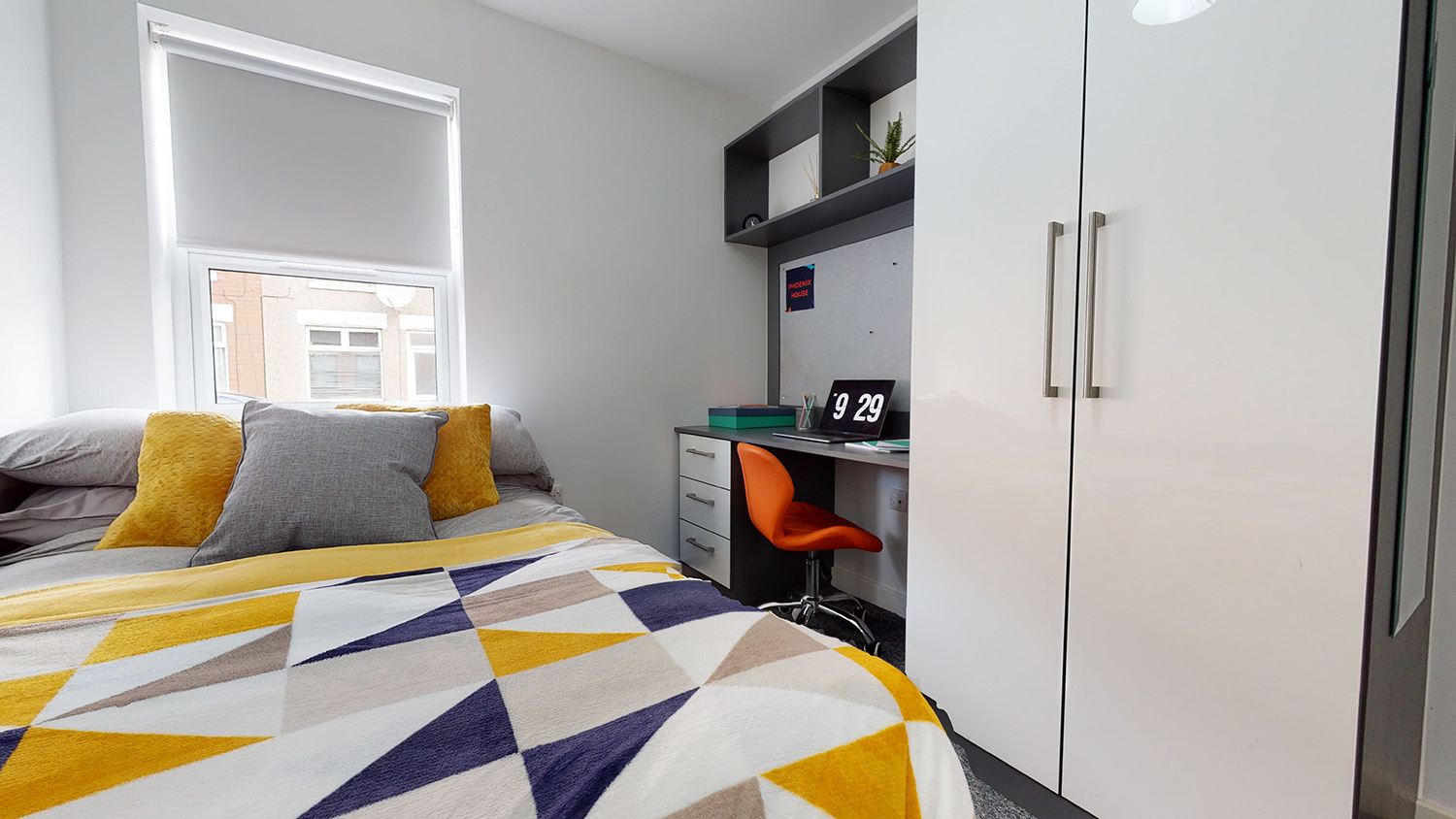 phoenix studios with bed and study table | private student accommodation coventry